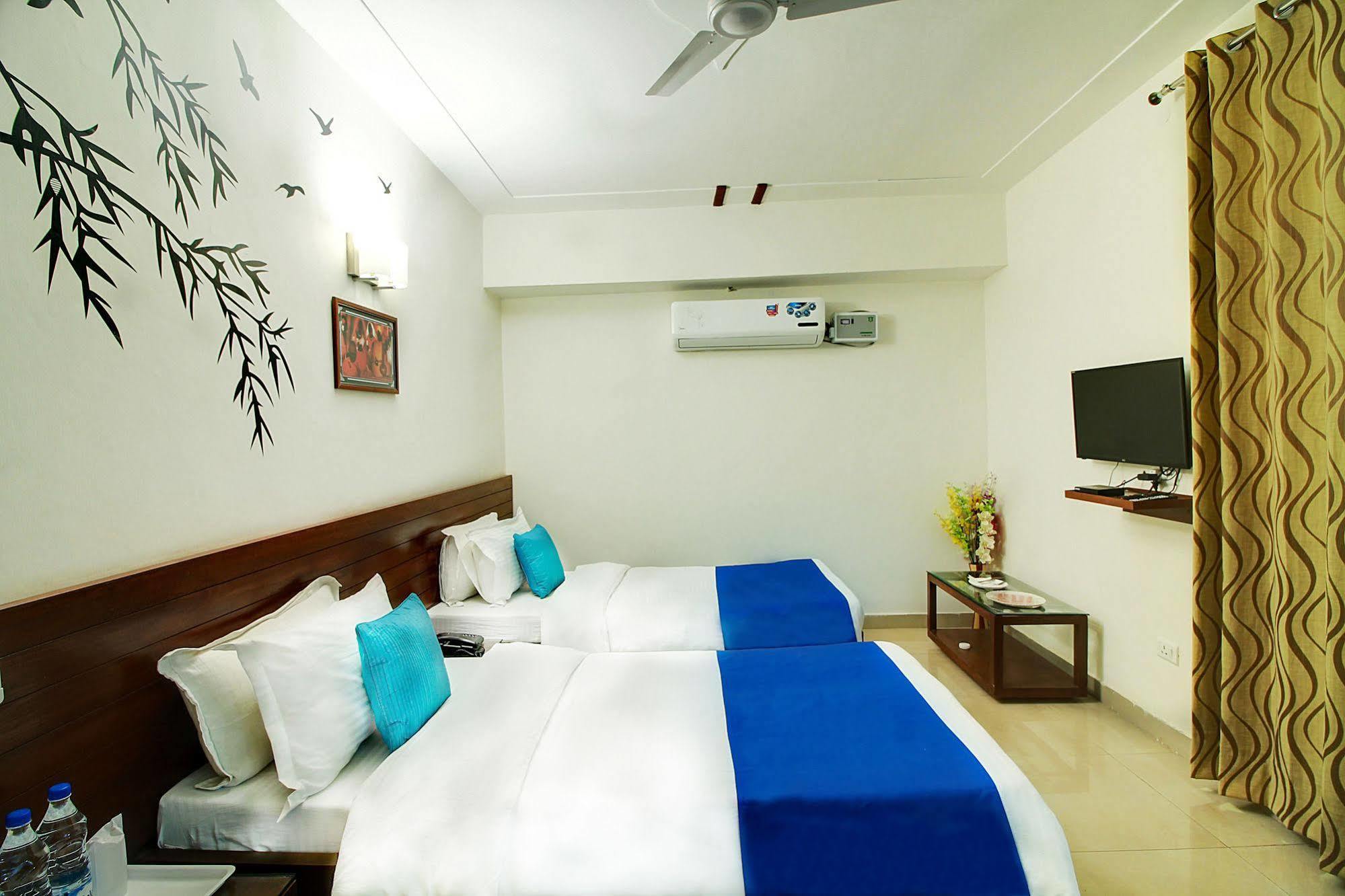 Hotel STAAYZ Premium Gurgaon Exterior foto