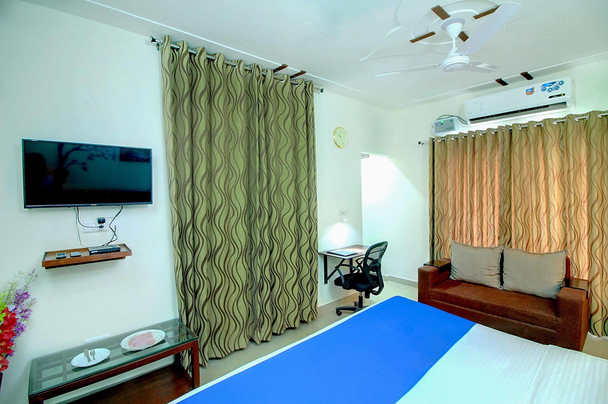 Hotel STAAYZ Premium Gurgaon Exterior foto