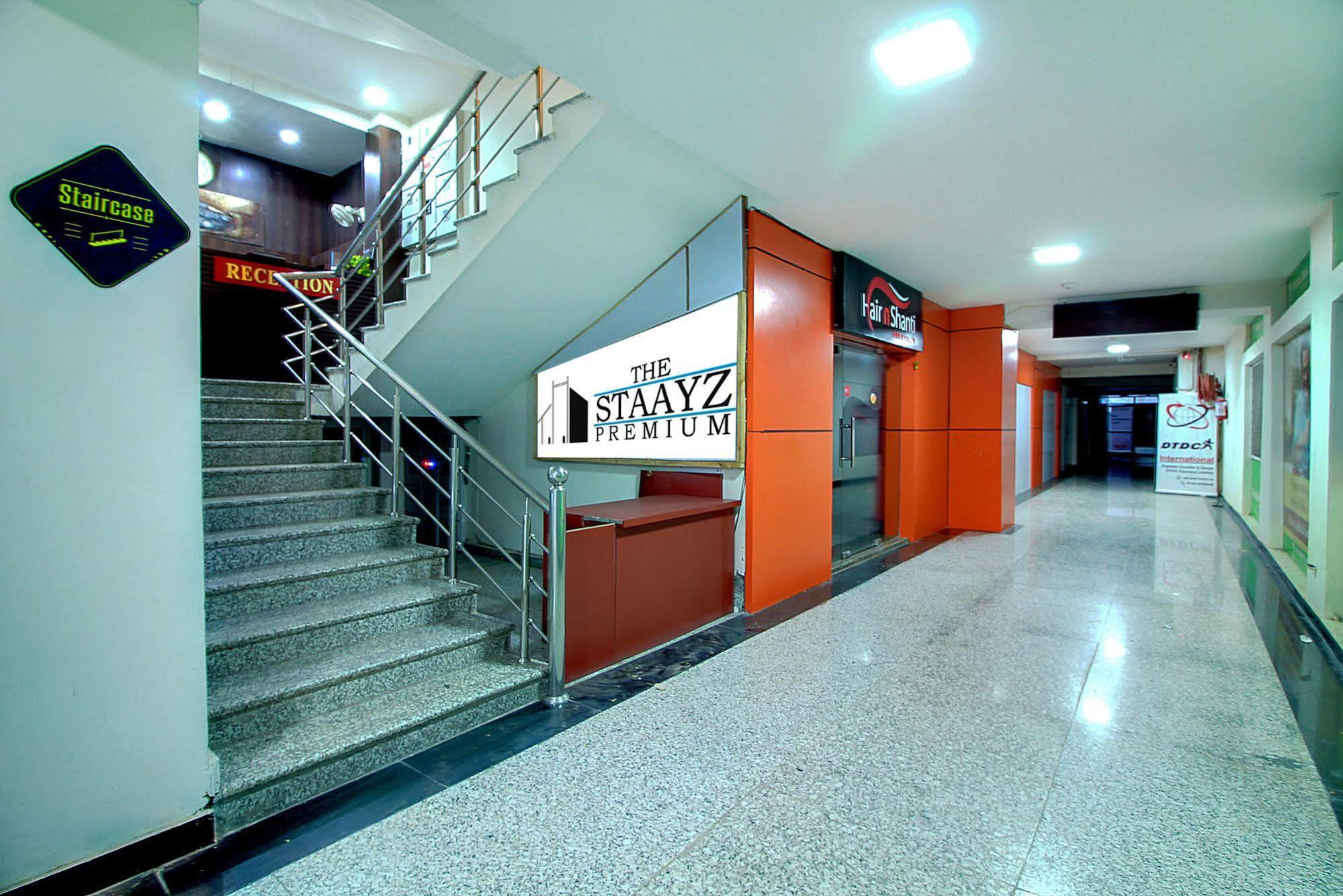 Hotel STAAYZ Premium Gurgaon Exterior foto
