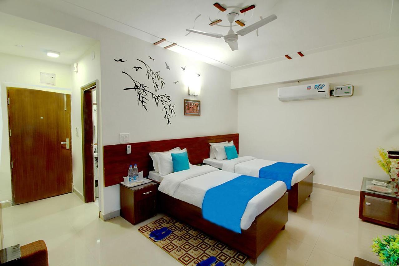 Hotel STAAYZ Premium Gurgaon Exterior foto