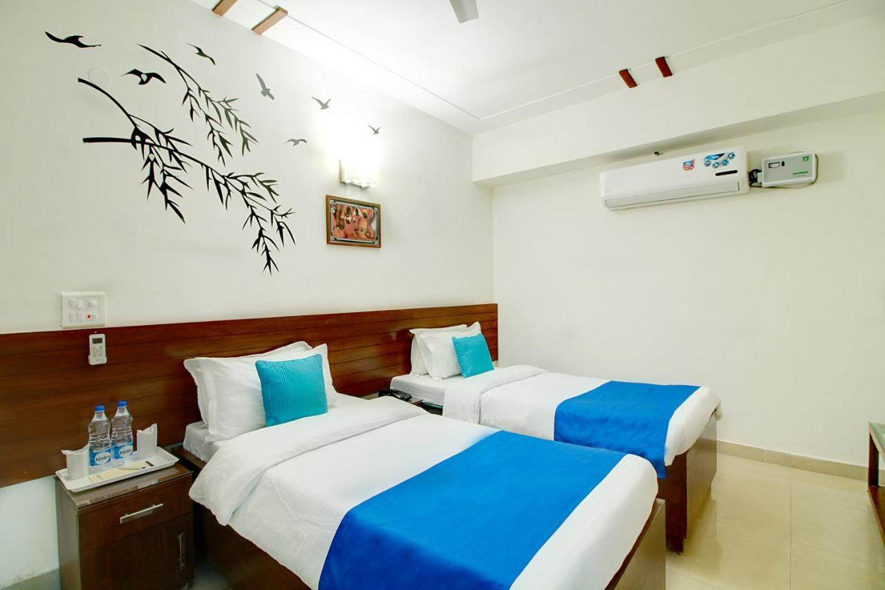 Hotel STAAYZ Premium Gurgaon Exterior foto
