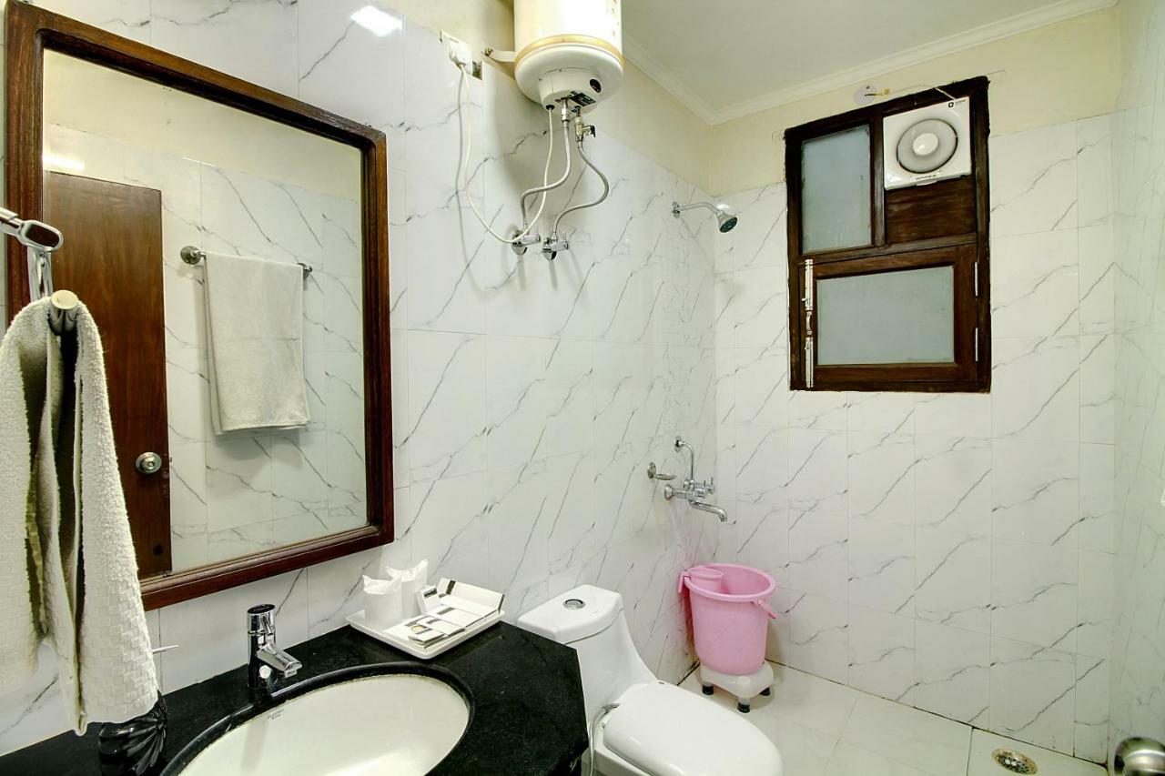 Hotel STAAYZ Premium Gurgaon Exterior foto